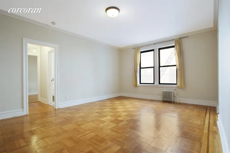 New York City Real Estate | View 225 Eastern Parkway, 3K | Huge living room | View 4