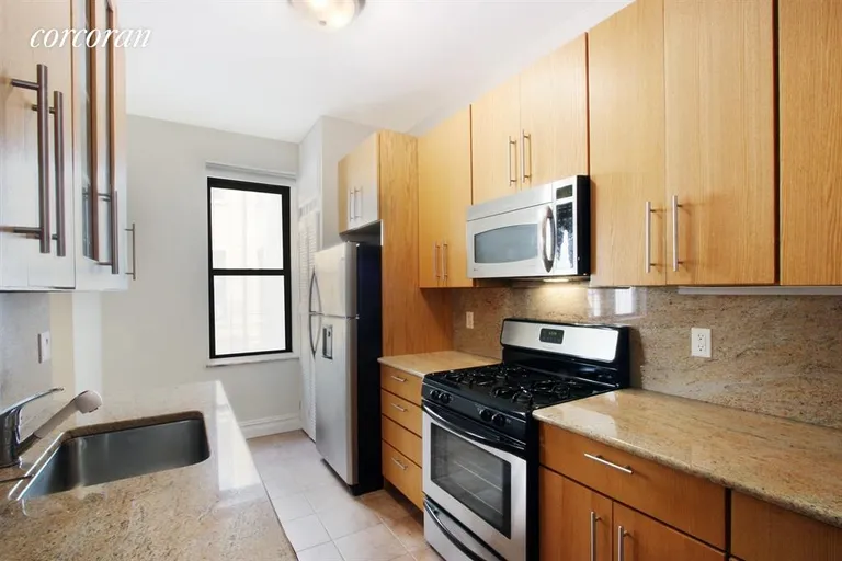 New York City Real Estate | View 225 Eastern Parkway, 3K | Beautifully renovated kitchen | View 2