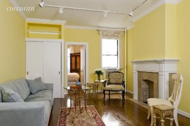 New York City Real Estate | View 212 East 70th Street, 2D | 1 Bed, 1 Bath | View 1