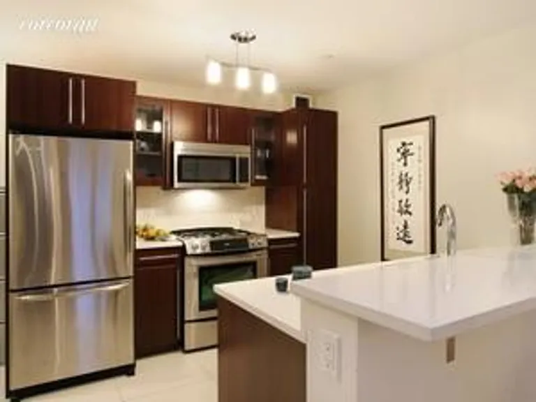 New York City Real Estate | View 302 2Nd Street, 7C | 1 Bed, 1 Bath | View 1