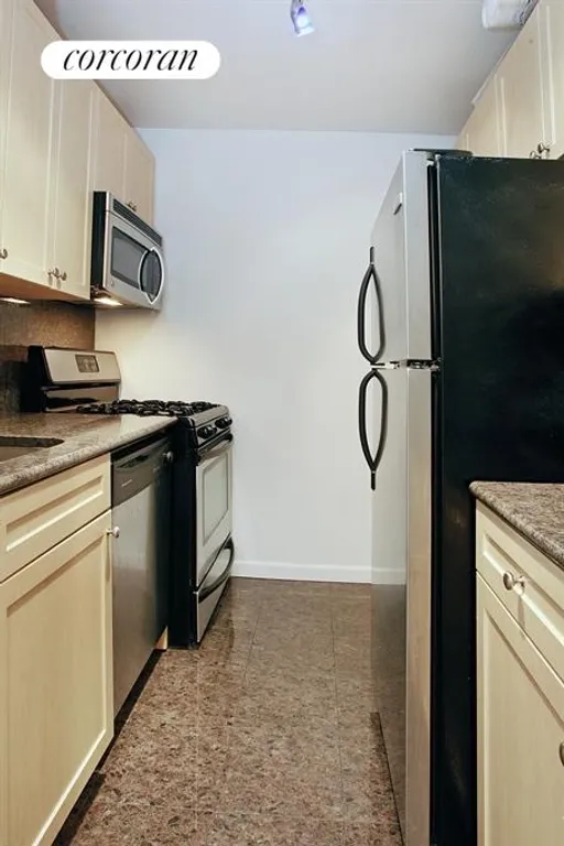 New York City Real Estate | View 165 West End Avenue, 2A | Kitchen | View 3