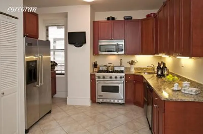 New York City Real Estate | View 254 West 82nd Street, 3A | room 2 | View 3
