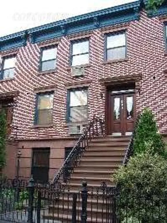 New York City Real Estate | View 468 Warren Street, 2 | 2 Beds, 2 Baths | View 1