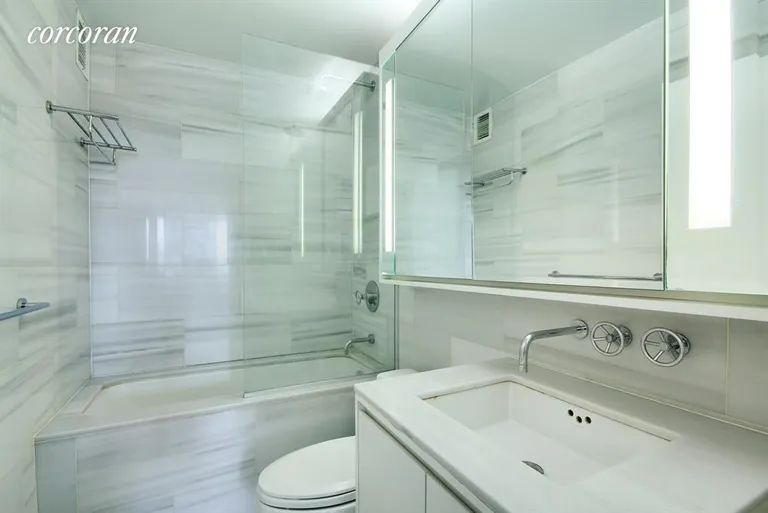 New York City Real Estate | View 225 Rector Place, 5G | Bathroom | View 4