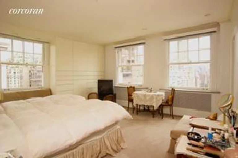 New York City Real Estate | View 31 East 79th Street, 13E | room 2 | View 3