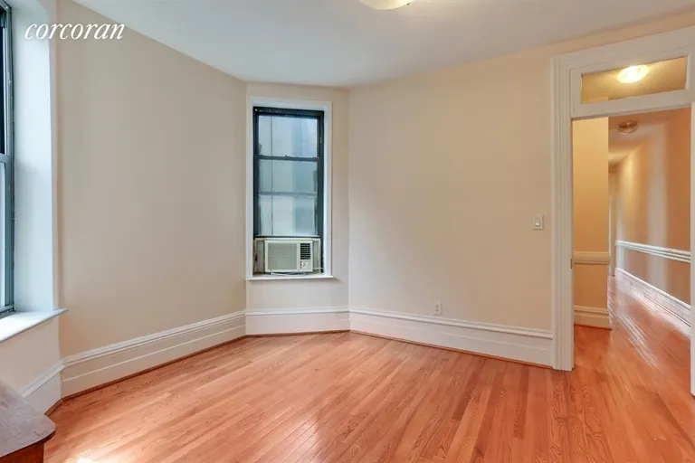 New York City Real Estate | View 72 Morningside Avenue, 53 | Living Room or dining room | View 4