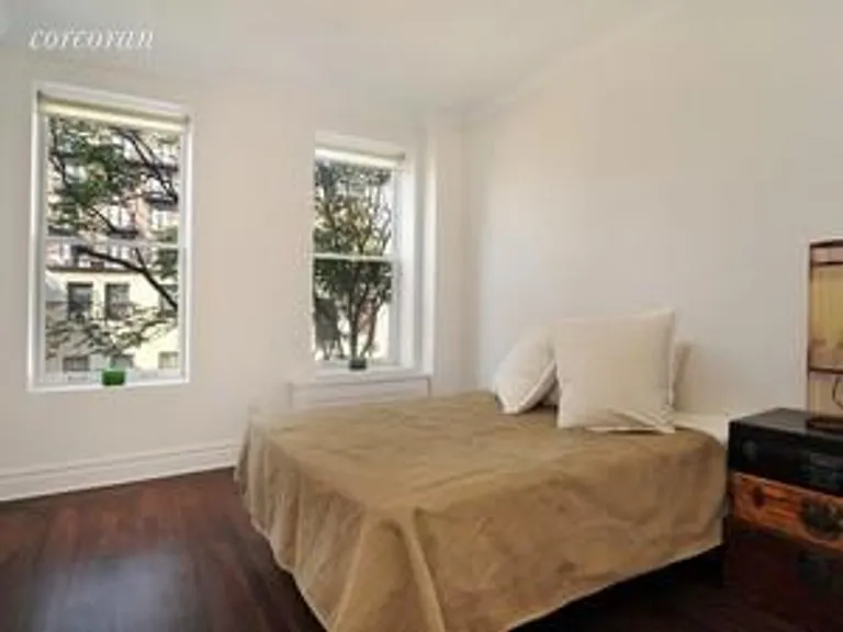 New York City Real Estate | View 31 West 11th Street, 5B | room 3 | View 4
