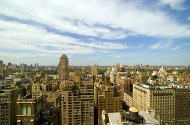New York City Real Estate | View 111 East 85th Street, 28G | room 1 | View 2