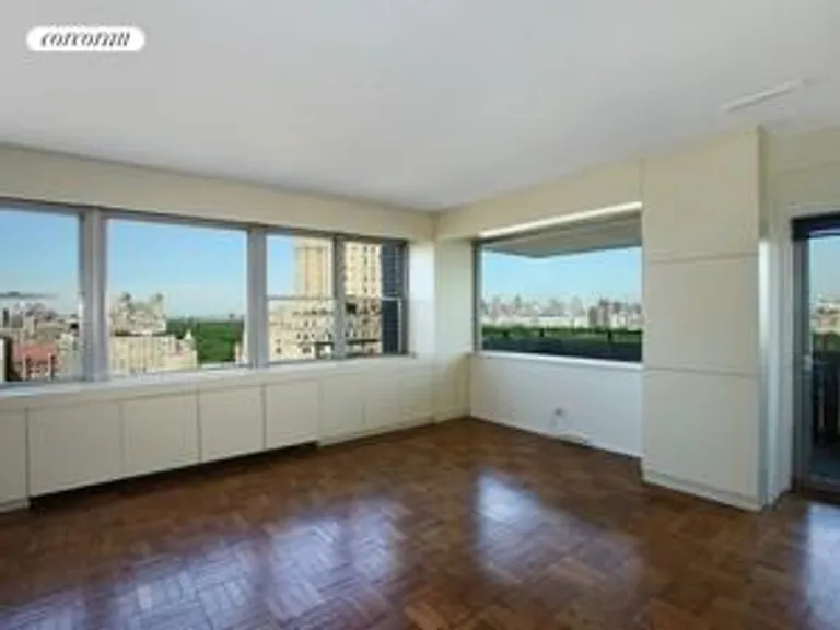 New York City Real Estate | View 15 West 72Nd Street, 24C | room 2 | View 3