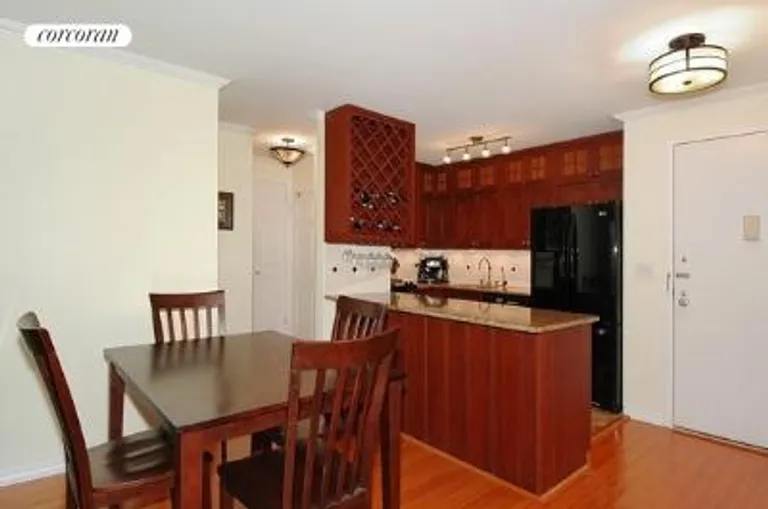 New York City Real Estate | View 130 West 67th Street, 8C | room 3 | View 4