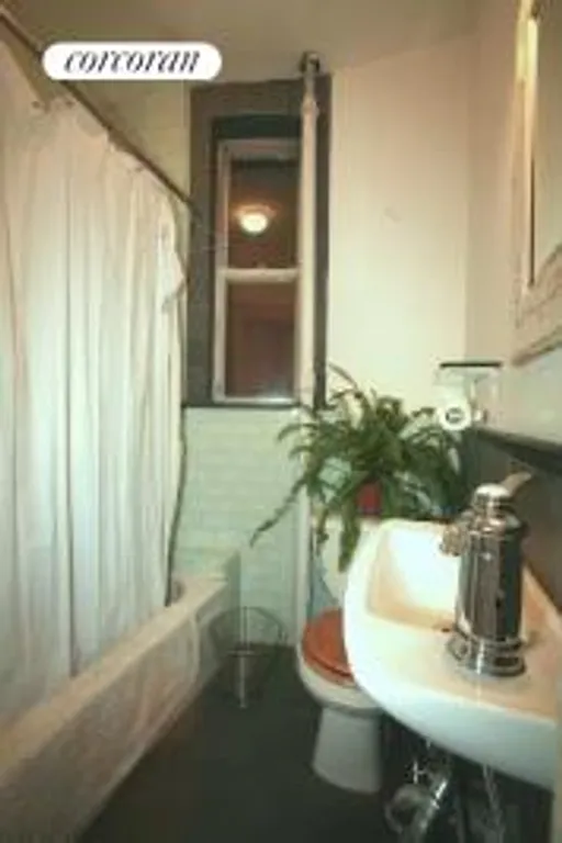 New York City Real Estate | View 158 Grand Street, 3L | room 5 | View 6