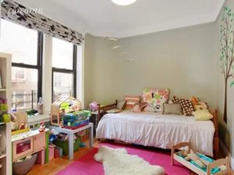 New York City Real Estate | View 415 Ocean Parkway, 5G | Large 3rd bedroom | View 6