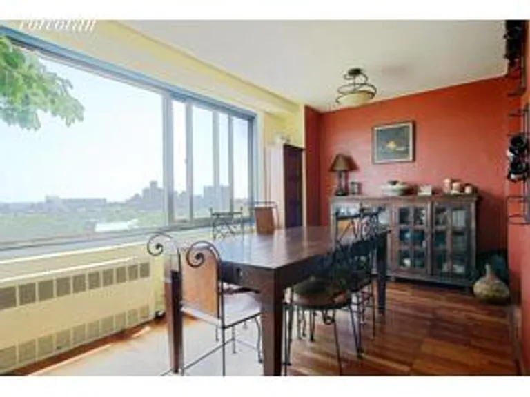 New York City Real Estate | View 185 Hall Street, 1204 | 2 Beds, 2 Baths | View 1