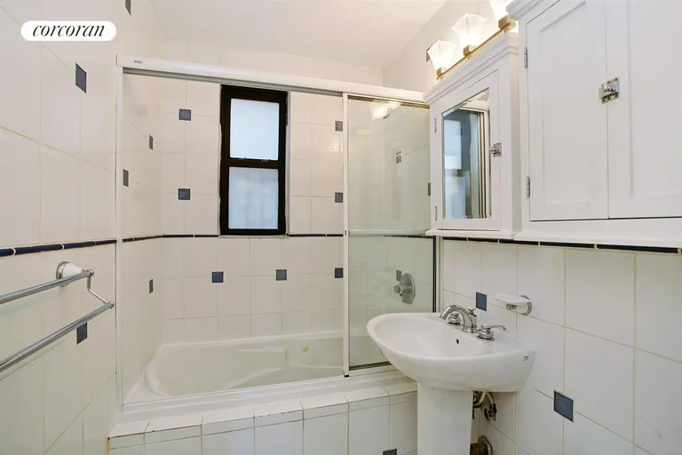 New York City Real Estate | View 160 Ocean Parkway, 3C | Bathroom | View 5
