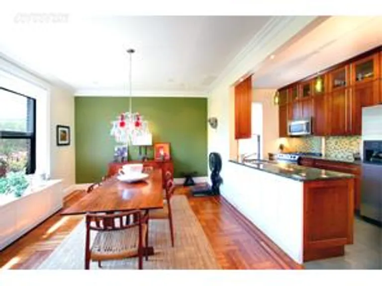 New York City Real Estate | View 255 Eastern Parkway, C16 | room 2 | View 3