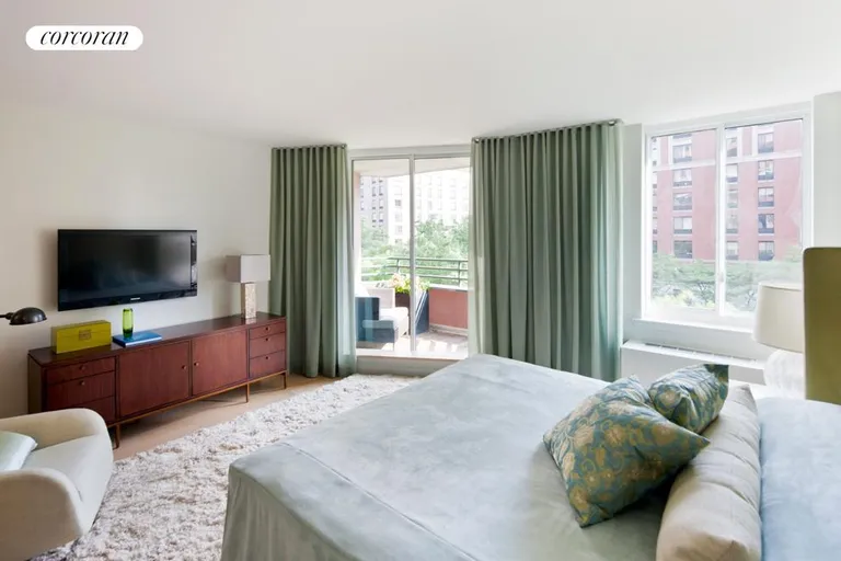 New York City Real Estate | View 333 Rector Place, 1005 | room 5 | View 6