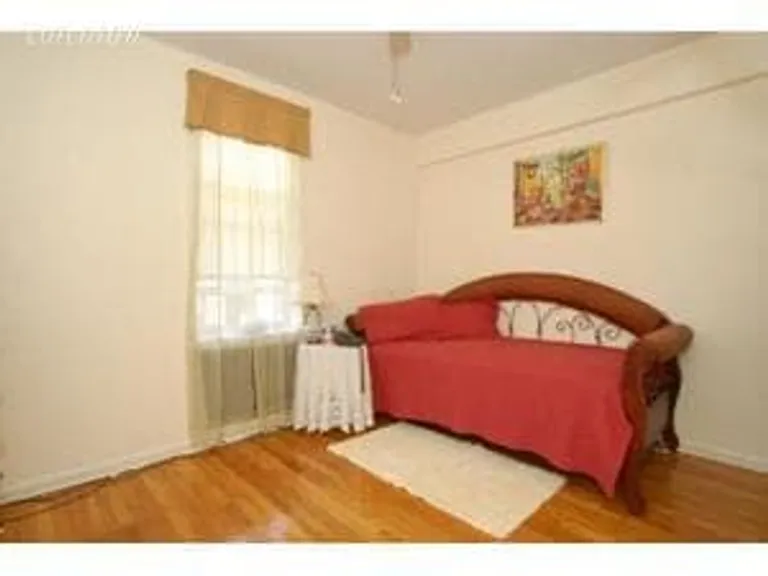 New York City Real Estate | View 616 East 18th Street, 2J | room 1 | View 2