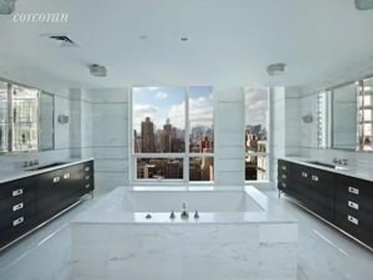 New York City Real Estate | View 151 East 85th Street, PHJH | room 1 | View 2