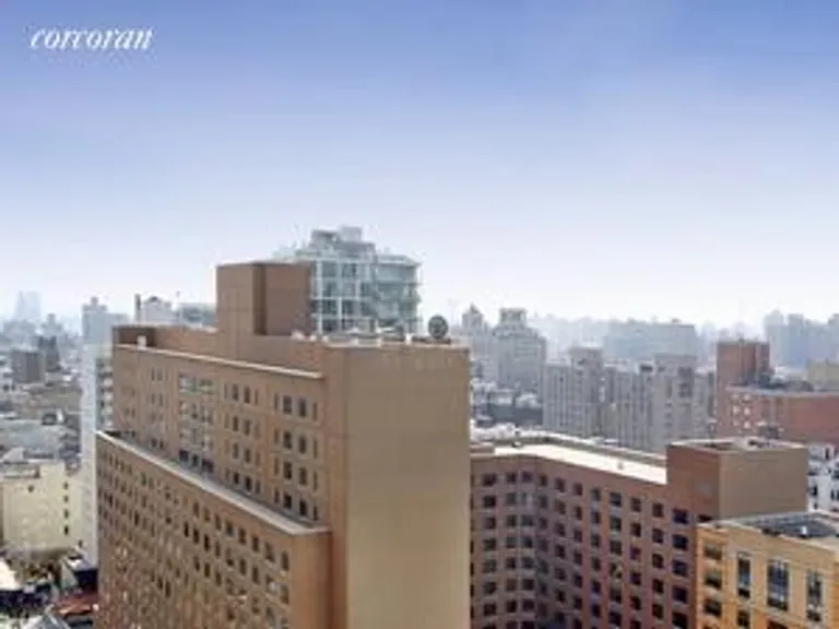 New York City Real Estate | View 1 Irving Place, V19D | southern panoramic city view | View 3