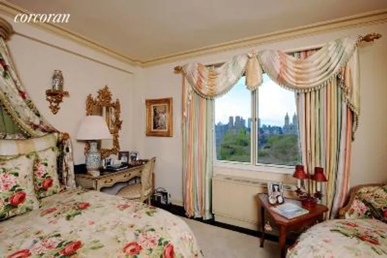 New York City Real Estate | View 930 Fifth Avenue, 19C | room 1 | View 2