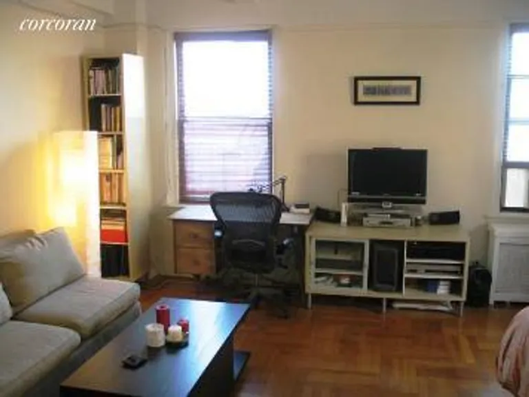 New York City Real Estate | View 123 West 93rd Street, 10B | room 1 | View 2