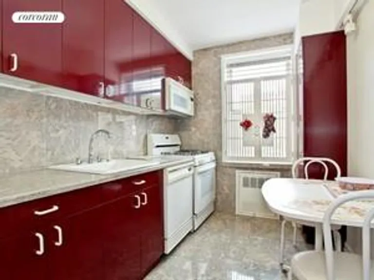 New York City Real Estate | View 27-10 Parsons Boulevard, 2D | room 3 | View 4