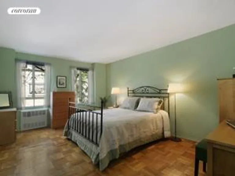 New York City Real Estate | View 60 Remsen Street, 2A | Large MBR | View 3
