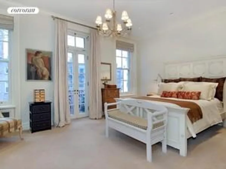 New York City Real Estate | View 333 East 18th Street | room 2 | View 3