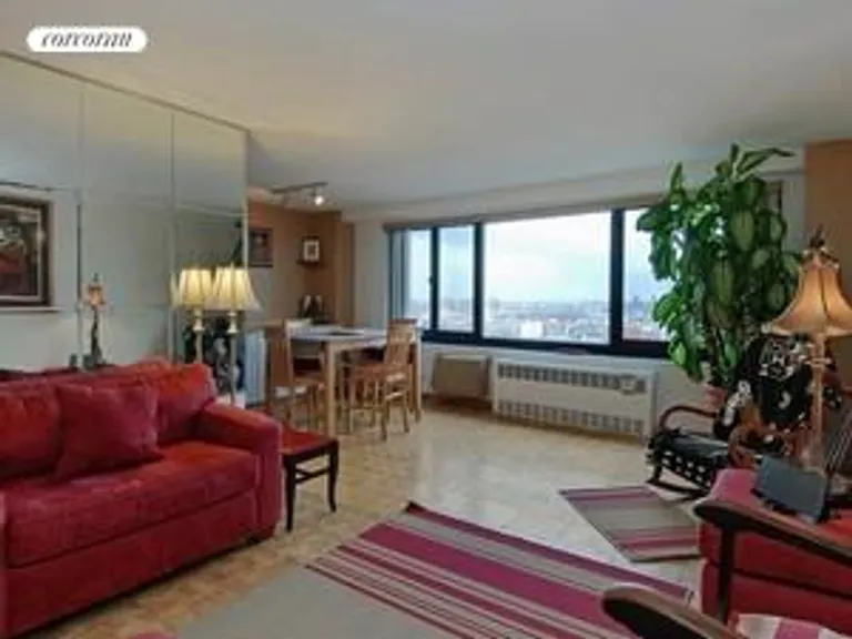 New York City Real Estate | View 185 Hall Street, 1715 | room 1 | View 2