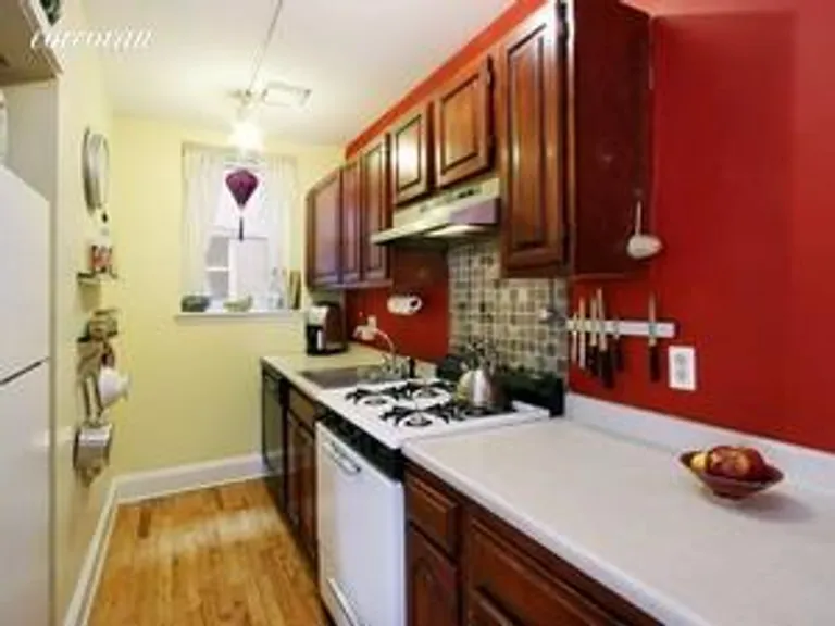 New York City Real Estate | View 274 Prospect Park West, 2R | room 2 | View 3