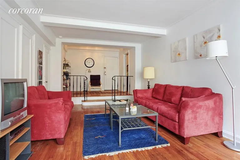 New York City Real Estate | View 10 Park Avenue, 9R | Living Room | View 2