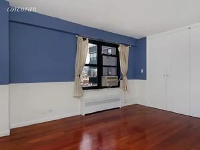 New York City Real Estate | View 415 Grand Street, E1001 | room 1 | View 2