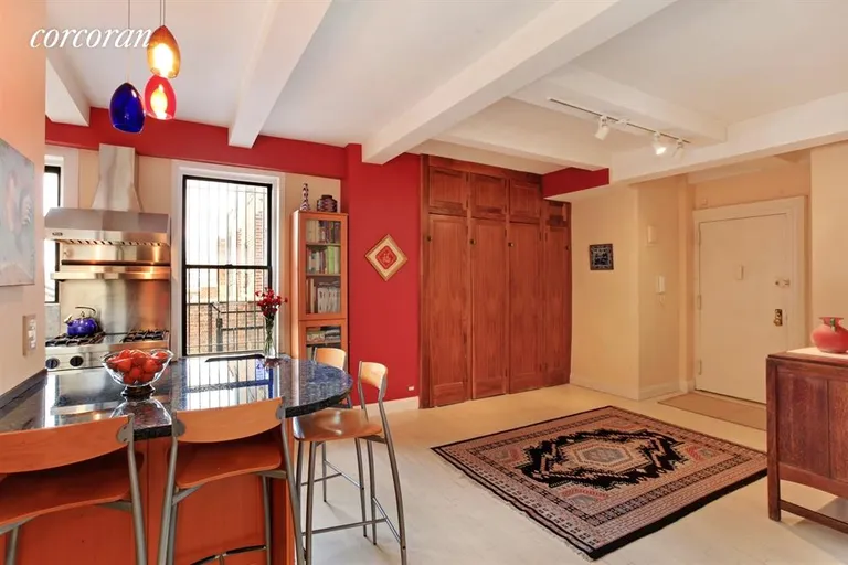 New York City Real Estate | View 60 West 68th Street, 11DE | 3 Beds, 2 Baths | View 1