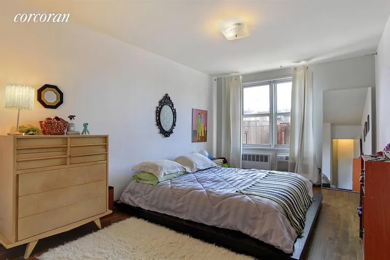 New York City Real Estate | View 616 East 18th Street, 3L | Huge bedroom with lots of closet space | View 4