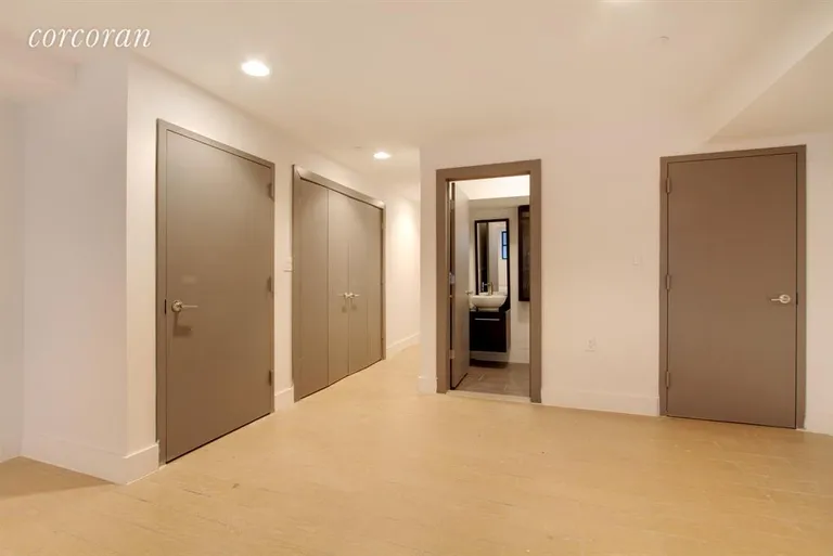 New York City Real Estate | View 165 Madison Street, A | 2nd Bathroom | View 9