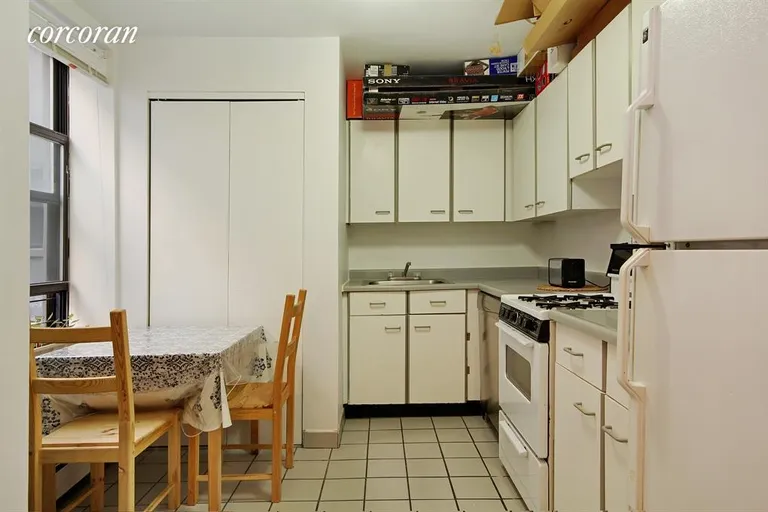 New York City Real Estate | View 4 West 109th Street, 4G | Kitchen | View 2