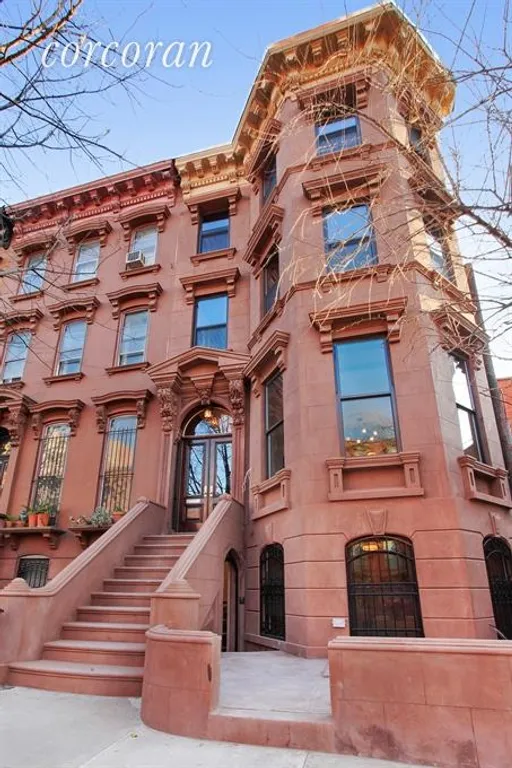 New York City Real Estate | View 290 Greene Avenue, 2 | 2 Beds, 1 Bath | View 1