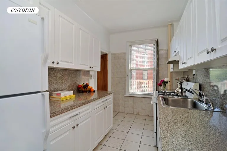 New York City Real Estate | View 125 Prospect Park West, 4B | Kitchen | View 2