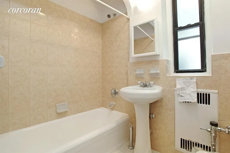 New York City Real Estate | View 70 Lenox Road, K4 | Bathroom | View 4