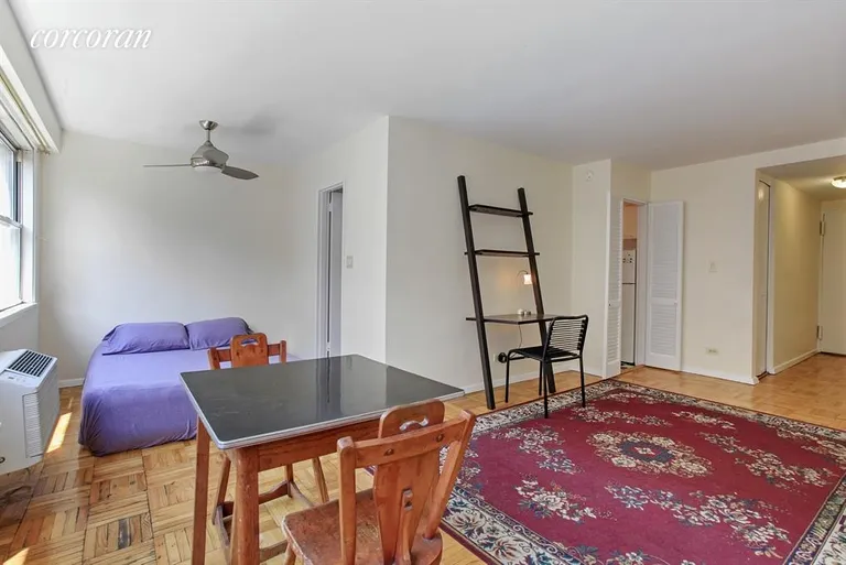 New York City Real Estate | View 430 West 34th Street, 6A | Living Room/Dining Room | View 2