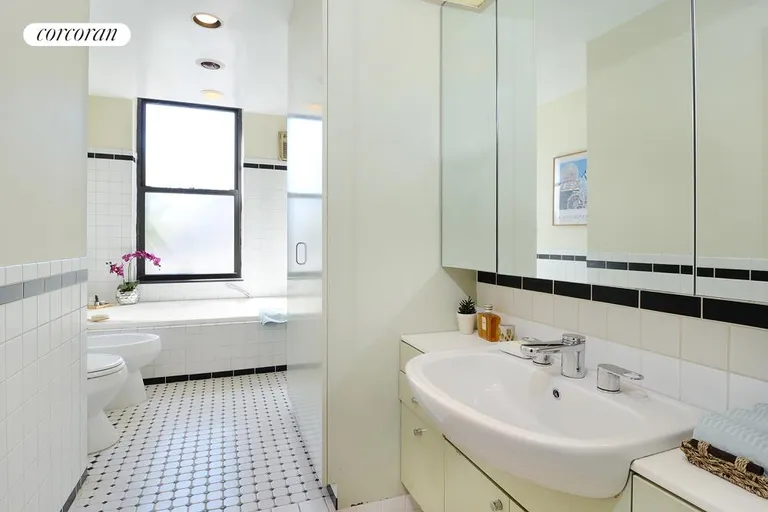 New York City Real Estate | View 205 East 69th Street, PHA | room 13 | View 14