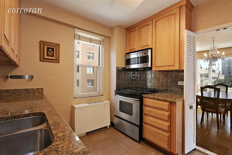 New York City Real Estate | View 340 East 64th Street, 6G | Kitchen | View 2