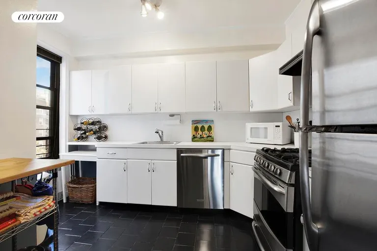 New York City Real Estate | View 20 Plaza Street East, D2 | Windowed kitchen w/ plenty of space | View 6