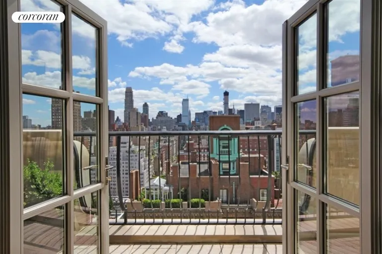 New York City Real Estate | View 135 East 79th Street, PH 19E | room 4 | View 5