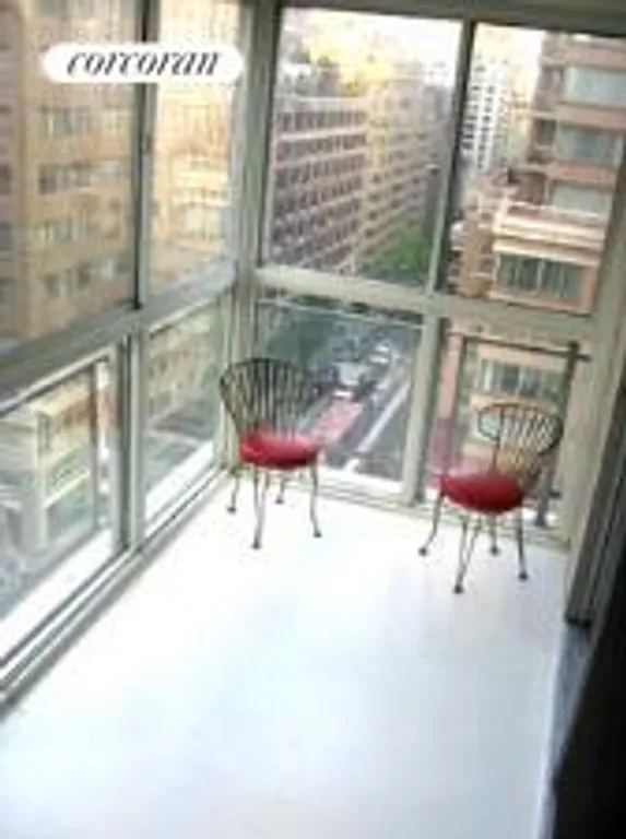 New York City Real Estate | View 150 East 69th Street, 10Q | room 4 | View 5
