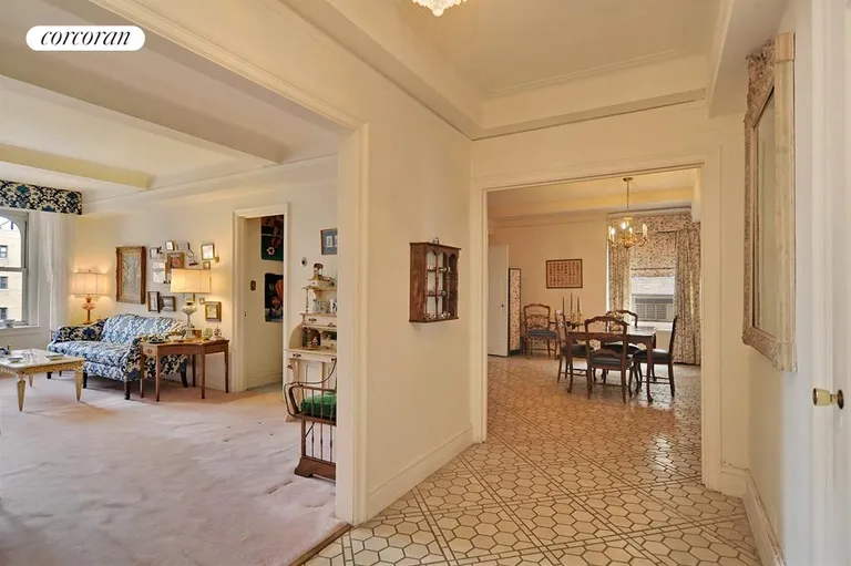 New York City Real Estate | View 60 East 96th Street, 15A | Foyer | View 11