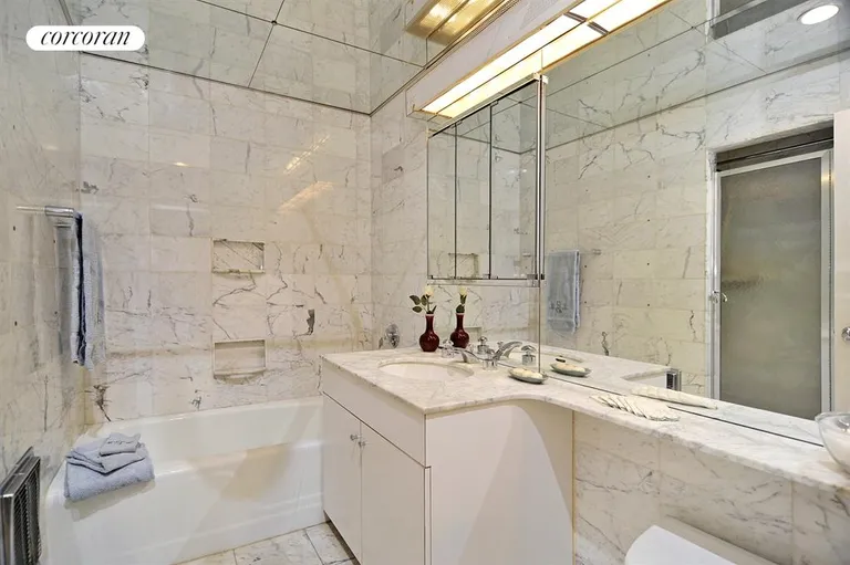 New York City Real Estate | View 425 East 58th Street, 43B | Master Bathroom | View 7