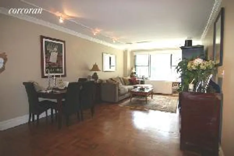 New York City Real Estate | View 301 East 69th Street, 3G | 2 Beds, 1 Bath | View 1