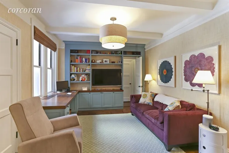 New York City Real Estate | View 11 West 69th Street, 8B | Living Room | View 4