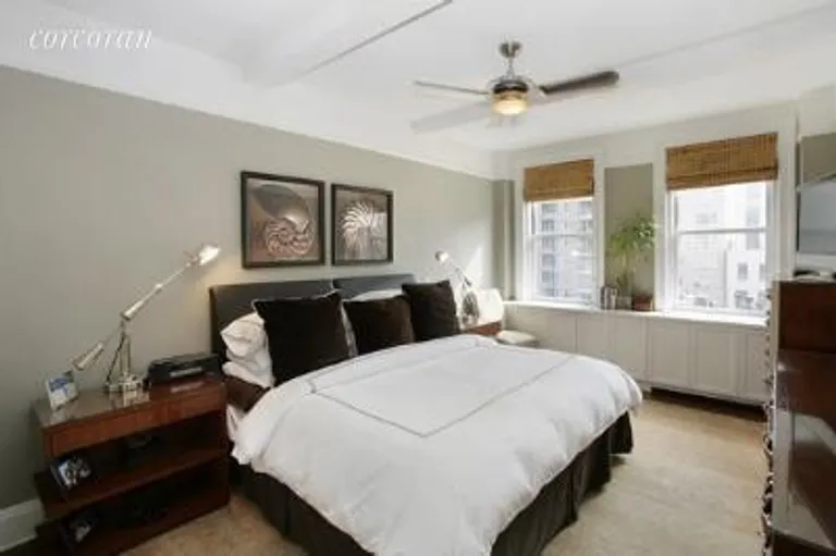 New York City Real Estate | View 11 West 69th Street, 8B | room 1 | View 2